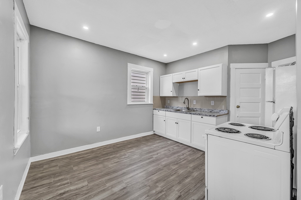 3 bed, 1 bath apartment for rent at 64 Topliff St Unit 2, Boston — photo 6 of 29