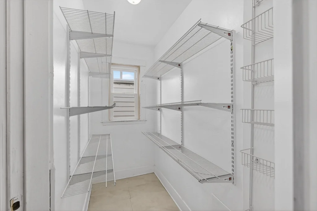 3 bed, 1 bath apartment for rent at 64 Topliff Unit 3, Dorchester — photo 22 of 36