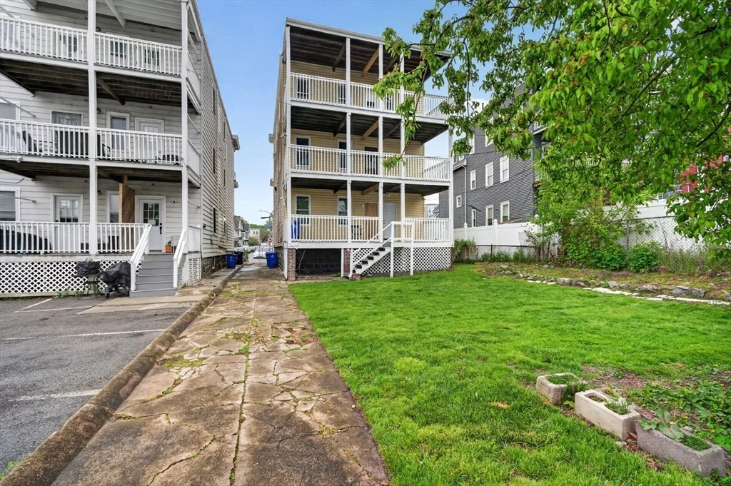 3 bed, 1 bath apartment for rent at 64 Topliff Unit 3, Dorchester — photo 31 of 36