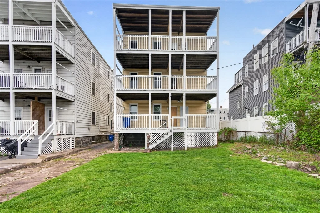 3 bed, 1 bath apartment for rent at 64 Topliff Unit 3, Dorchester — photo 35 of 36