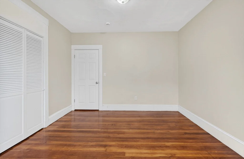 3 bed, 1 bath apartment for rent at 64 Topliff Unit 3, Dorchester — photo 12 of 36