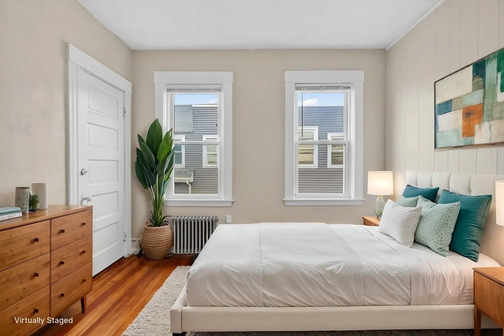 3 bed, 1 bath apartment for rent at 64 Topliff Unit 3, Dorchester — photo 9 of 36