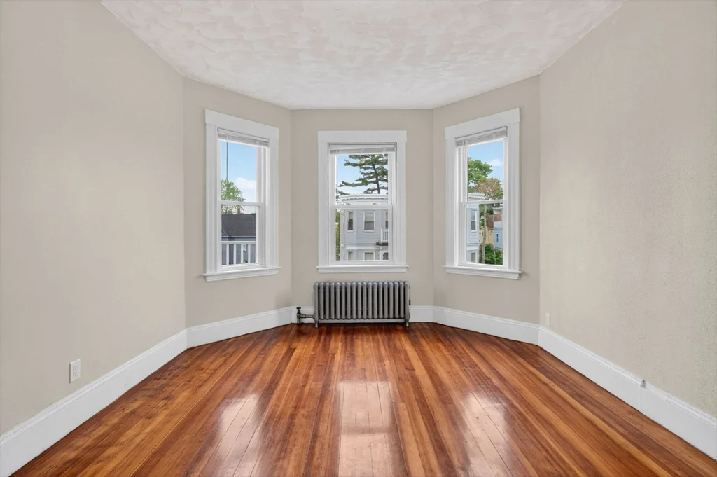 3 bed, 1 bath apartment for rent at 64 Topliff Unit 3, Dorchester — photo 2 of 36