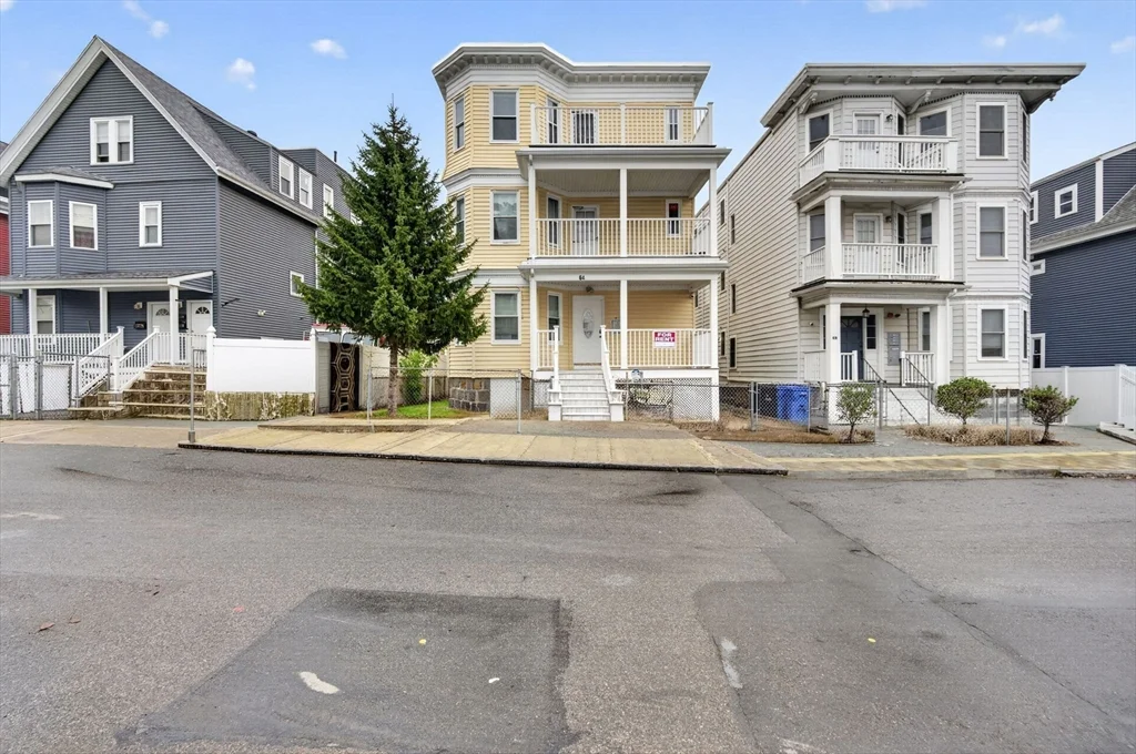 3 bed, 1 bath apartment for rent at 64 Topliff Unit 3, Dorchester — photo 34 of 36