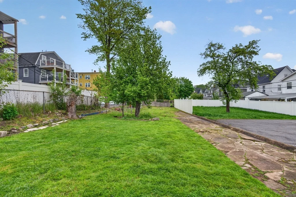 3 bed, 1 bath apartment for rent at 64 Topliff Unit 3, Dorchester — photo 36 of 36