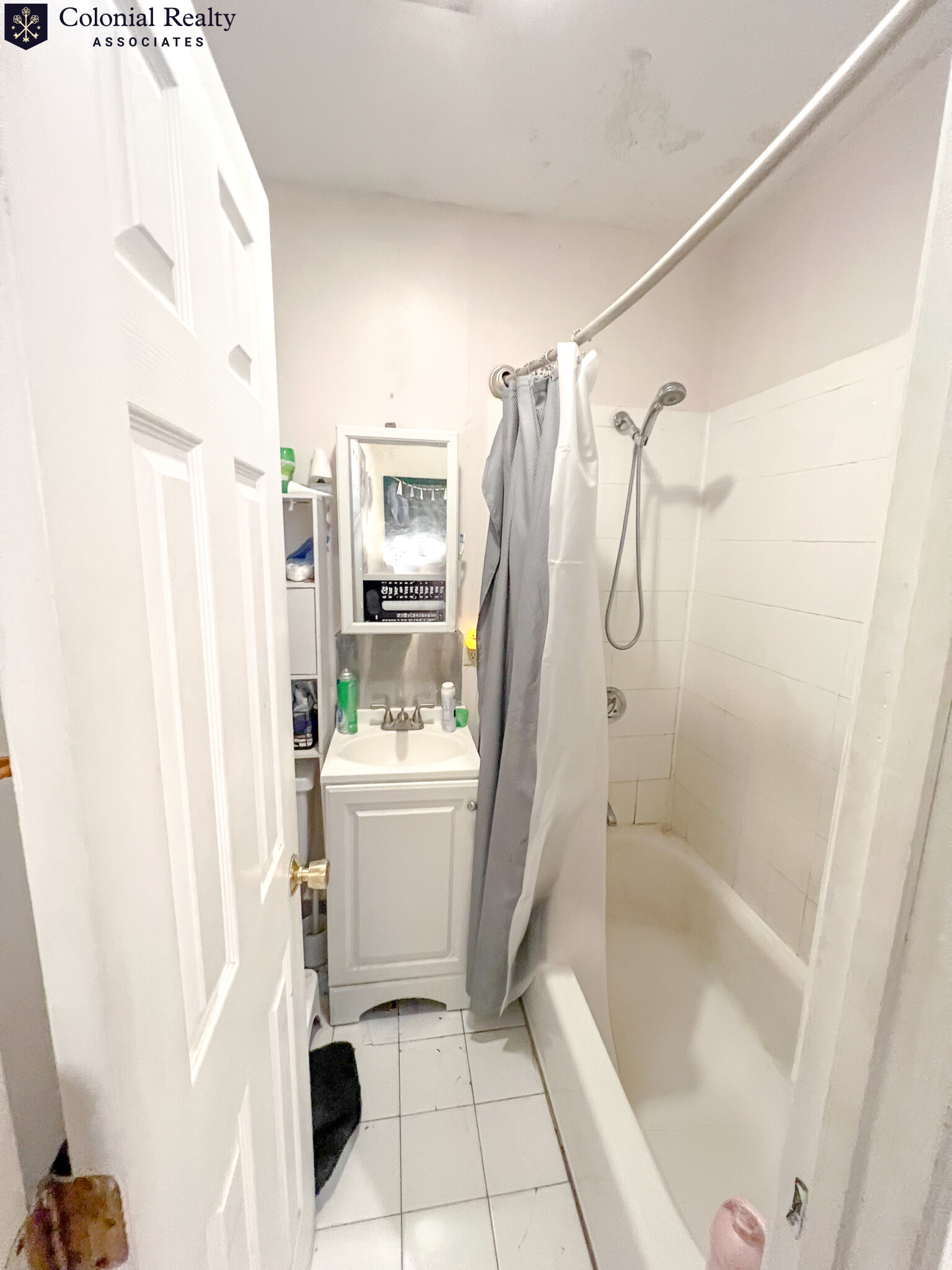 5 bed, 2.5 bath apartment for rent at 64 Tremont St Unit 11, Brighton — photo 40 of 47