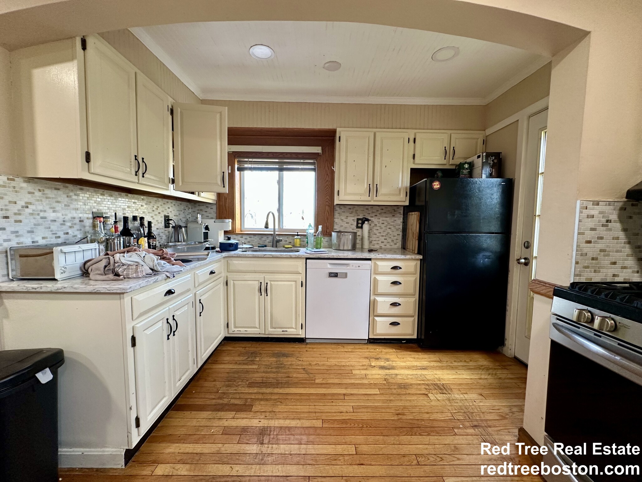 8+ bed, 4+ bath apartment for rent at 64 Undine Rd, Brighton — photo 2 of 24