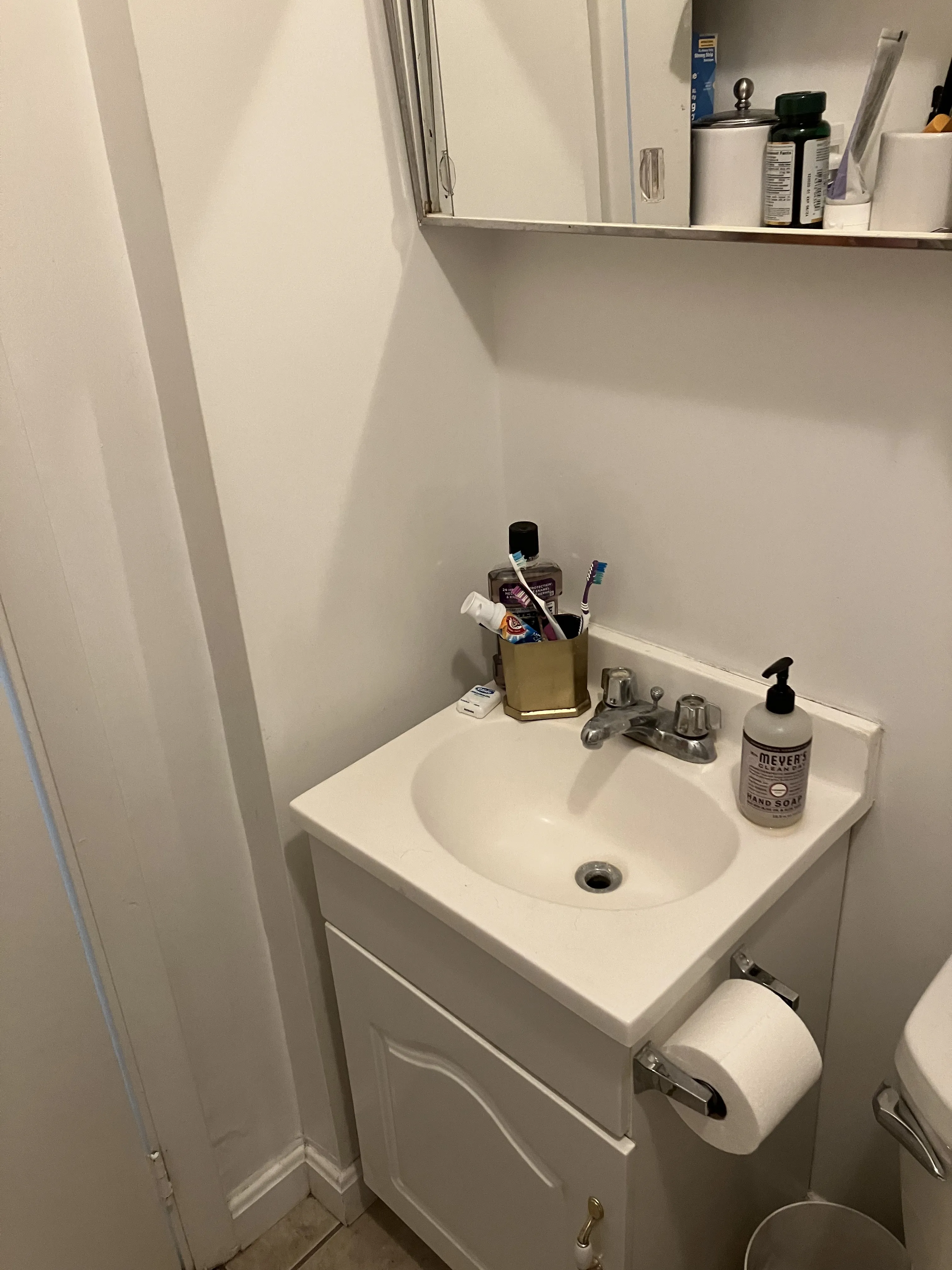 2 bed, 1 bath apartment for rent at 64 Union Sq Unit 54, Union Square — photo 11 of 12