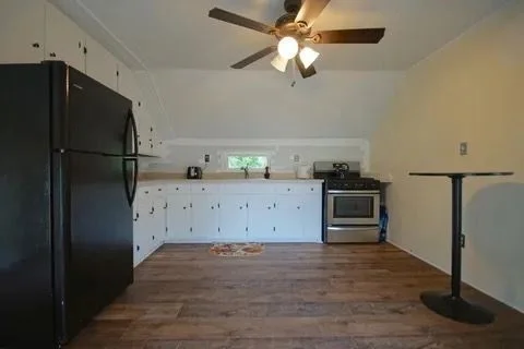 3 bed, 1 bath apartment for rent at 64 Union St Unit 2, Methuen — photo 4 of 8