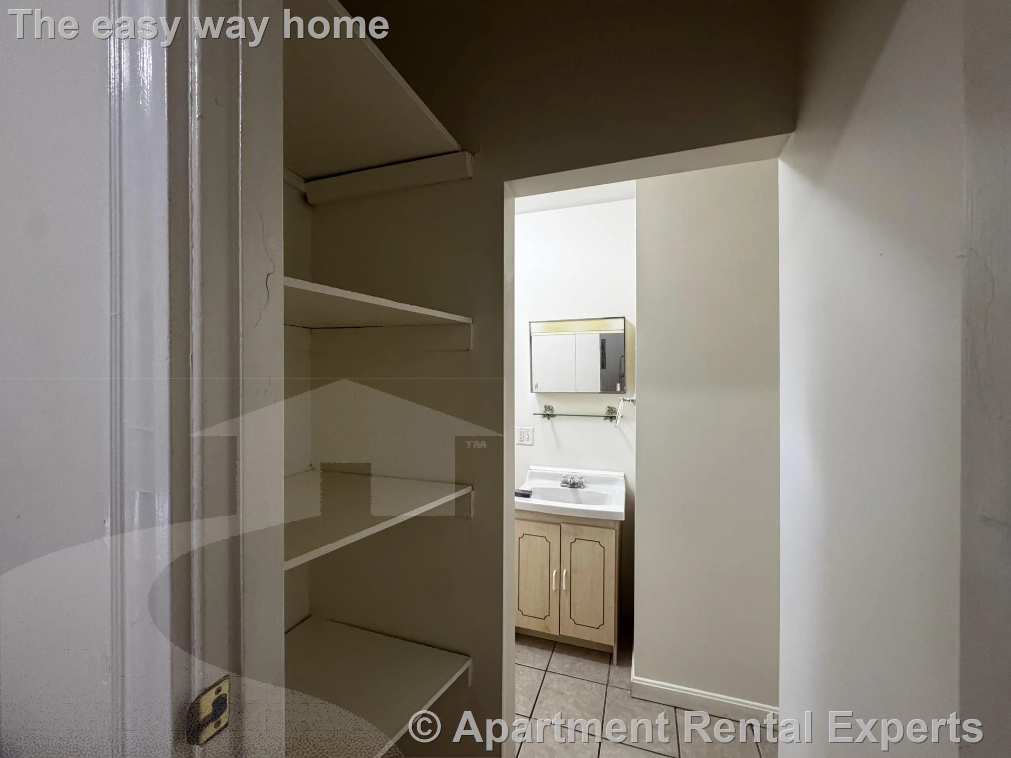 Studio bed, 1 bath apartment for rent at 64 Vinal Ave Unit 3, Spring Hill — photo 6 of 9