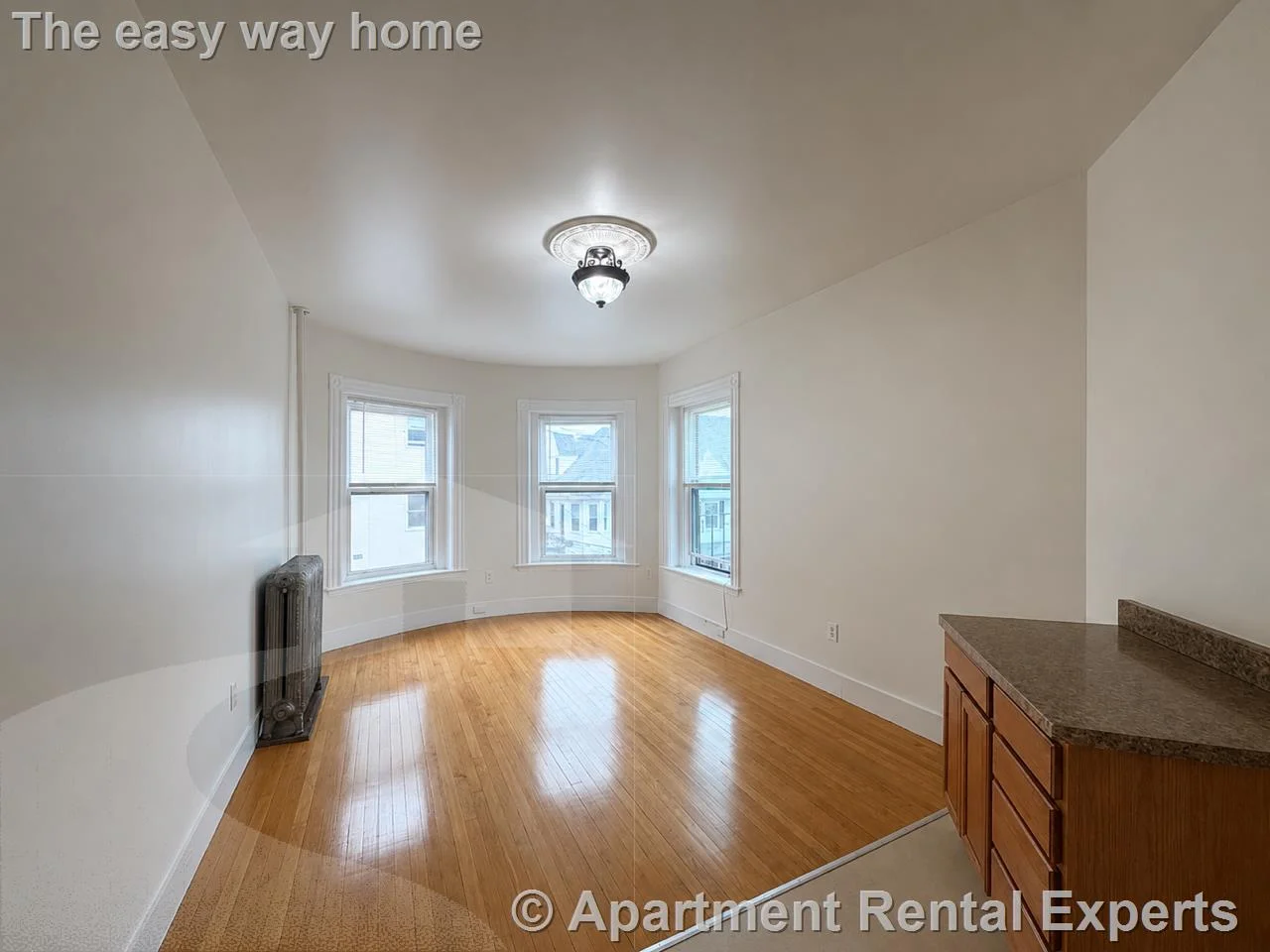 Studio bed, 1 bath apartment for rent at 64 Vinal Ave Unit 3, Spring Hill