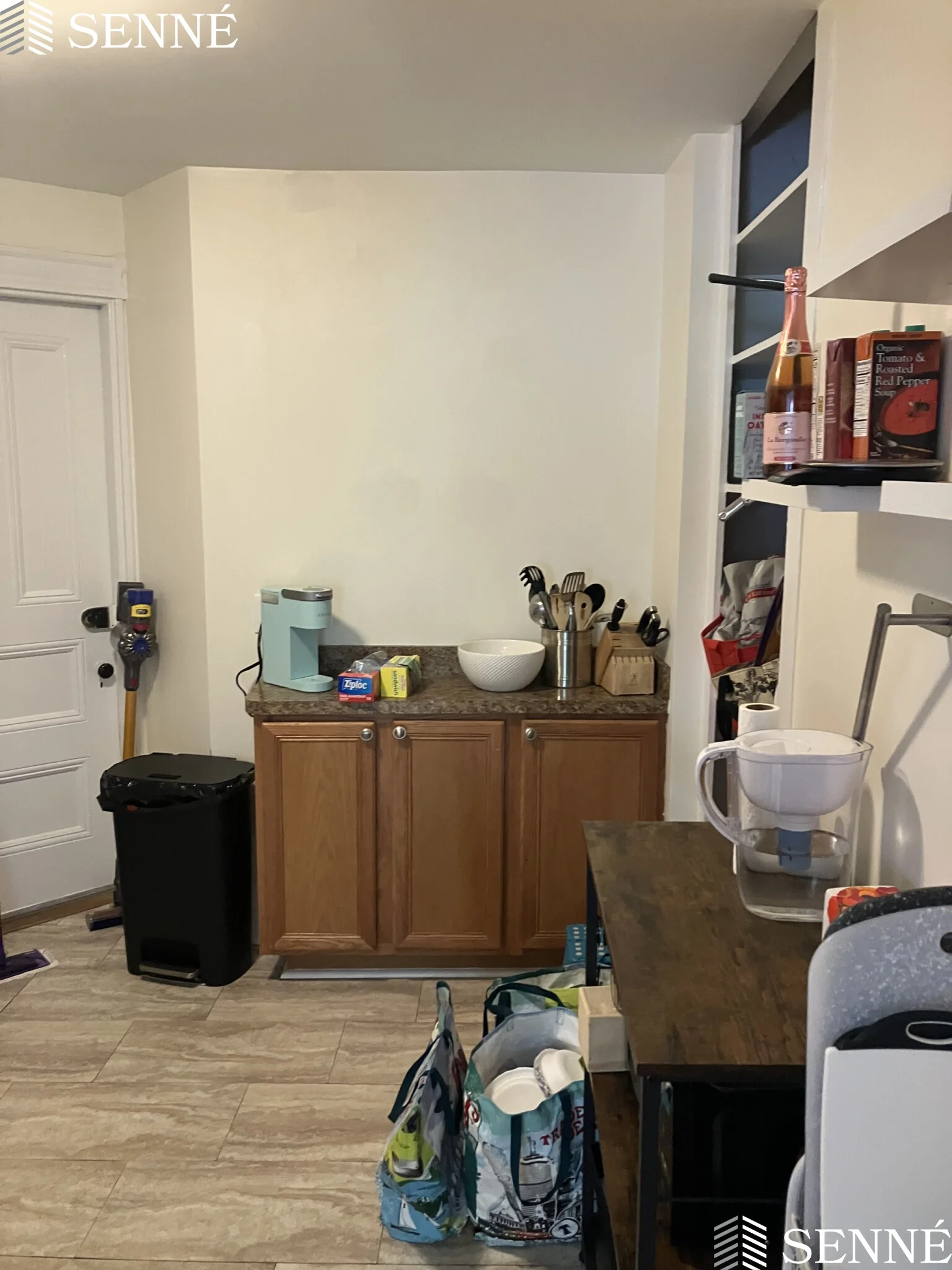 2 bed, 1 bath apartment for rent at 64 Vinal Ave Unit 4, Union Square — photo 2 of 13