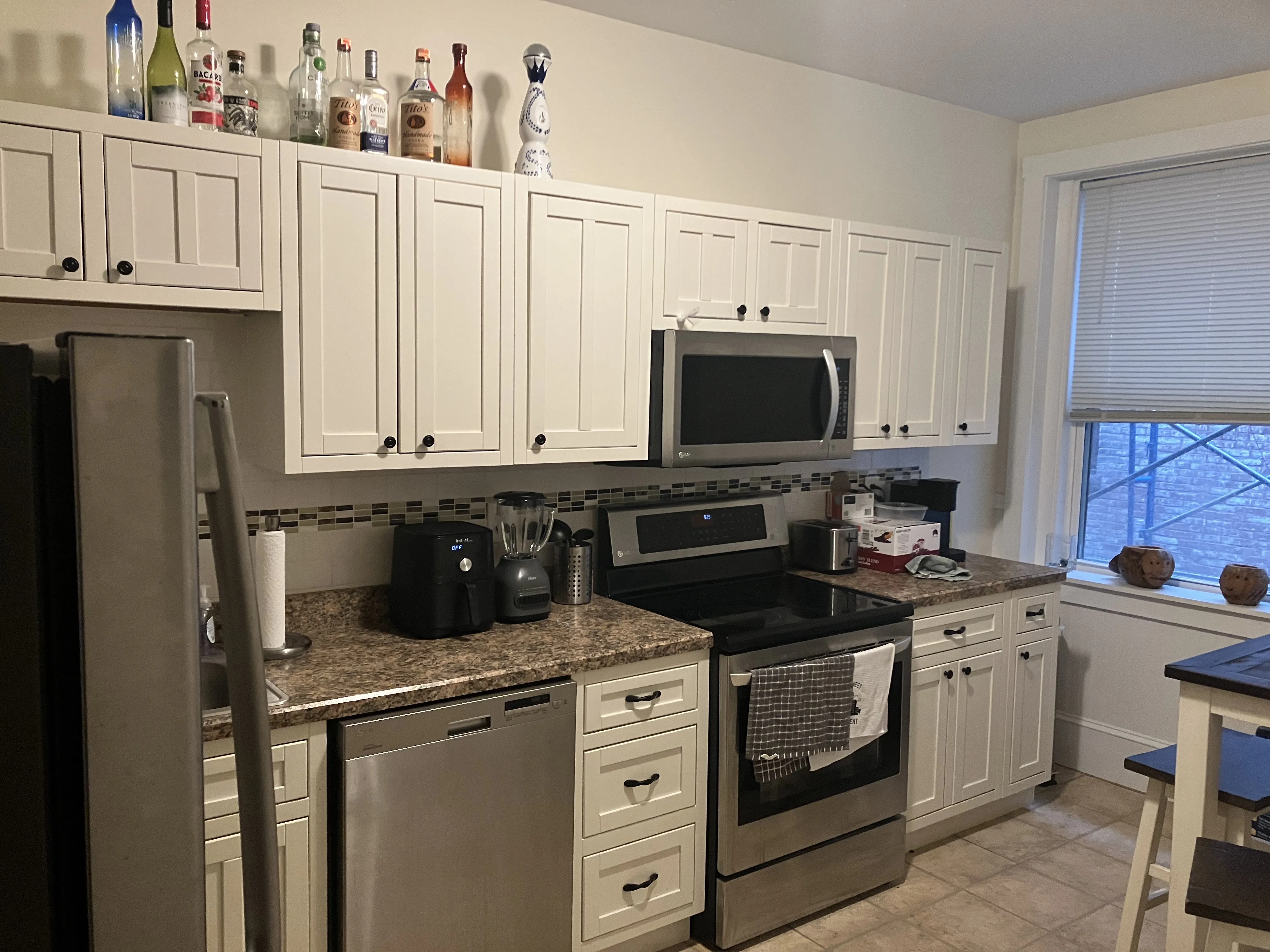 2 split bed, 1 bath apartment for rent at 64 Vinal Ave Unit A, Union Square