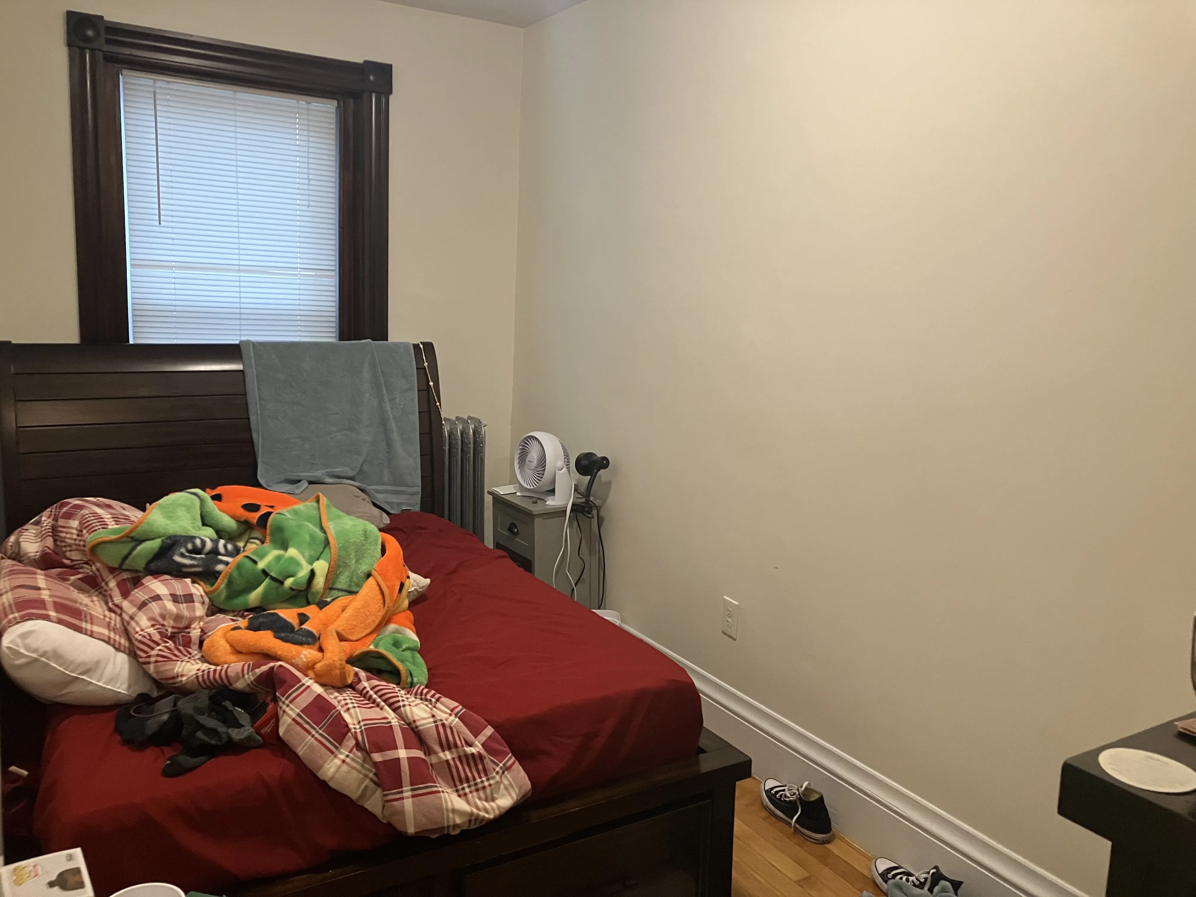 2 split bed, 1 bath apartment for rent at 64 Vinal Ave Unit A, Union Square — photo 10 of 12