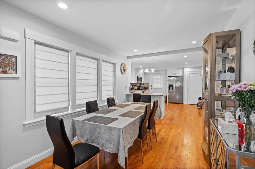 5 bed, 4+ bath apartment for rent at 64 Waltham St Unit 1, Watertown — photo 6 of 32