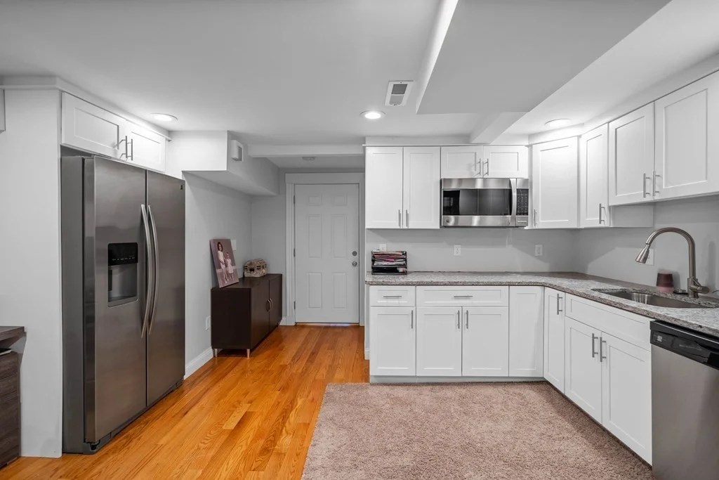 5 bed, 4+ bath apartment for rent at 64 Waltham St Unit 1, Watertown — photo 20 of 32
