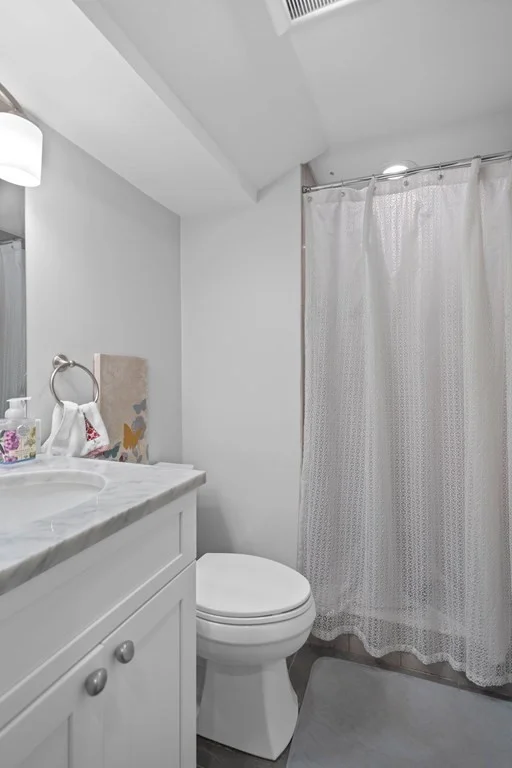 5 bed, 4+ bath apartment for rent at 64 Waltham St Unit 1, Watertown — photo 26 of 32