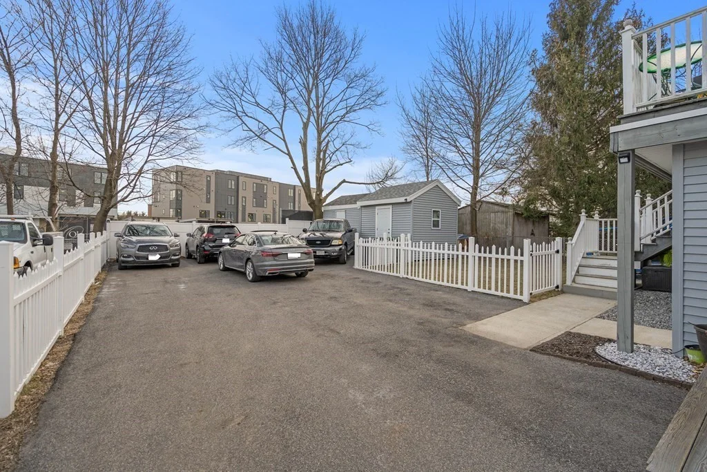 5 bed, 4+ bath apartment for rent at 64 Waltham St Unit 1, Watertown — photo 30 of 32