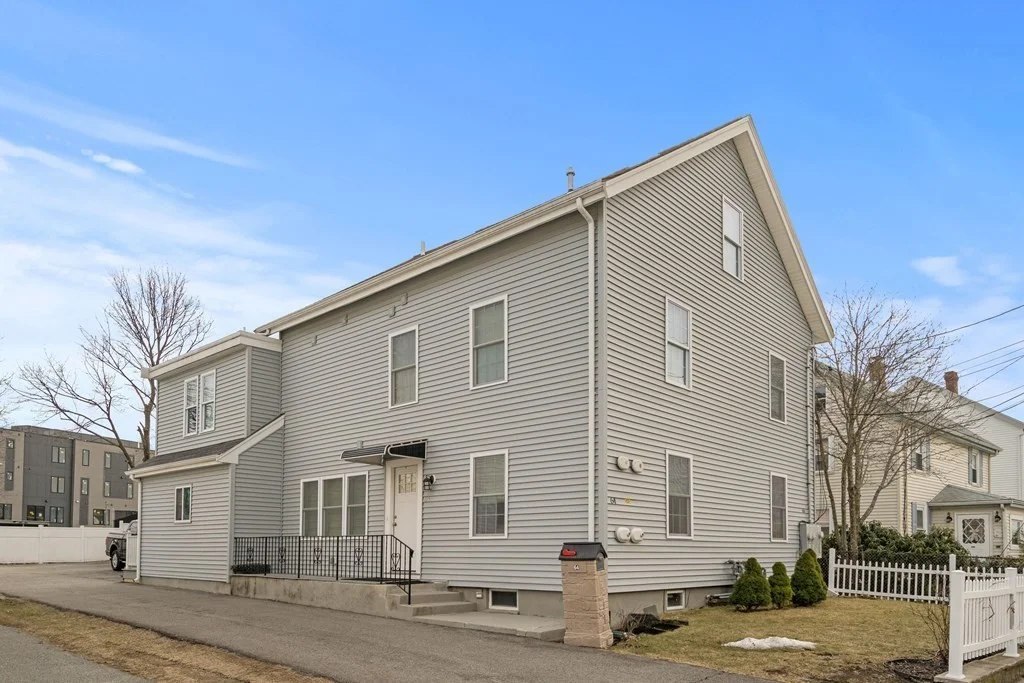 5 bed, 4+ bath apartment for rent at 64 Waltham St Unit 1, Watertown — photo 1 of 32