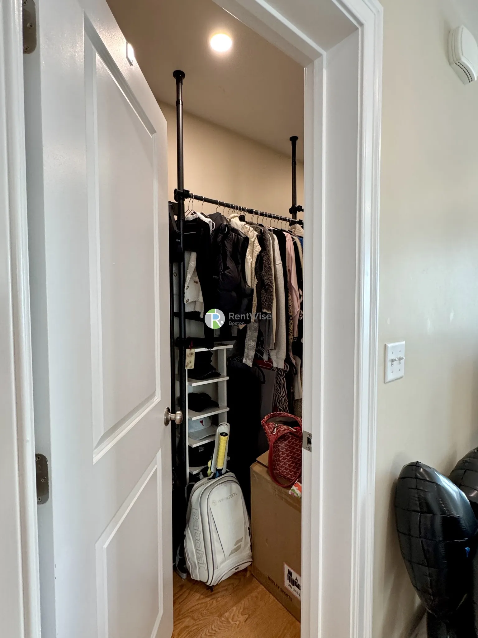 4 bed, 3 bath apartment for rent at 64 Waverly St Unit 1, Brighton — photo 6 of 17