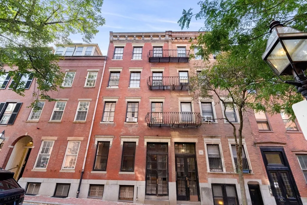 2 bed, 1 bath apartment for rent at 64 West Cedar St Unit 6, Beacon Hill — photo 18 of 21