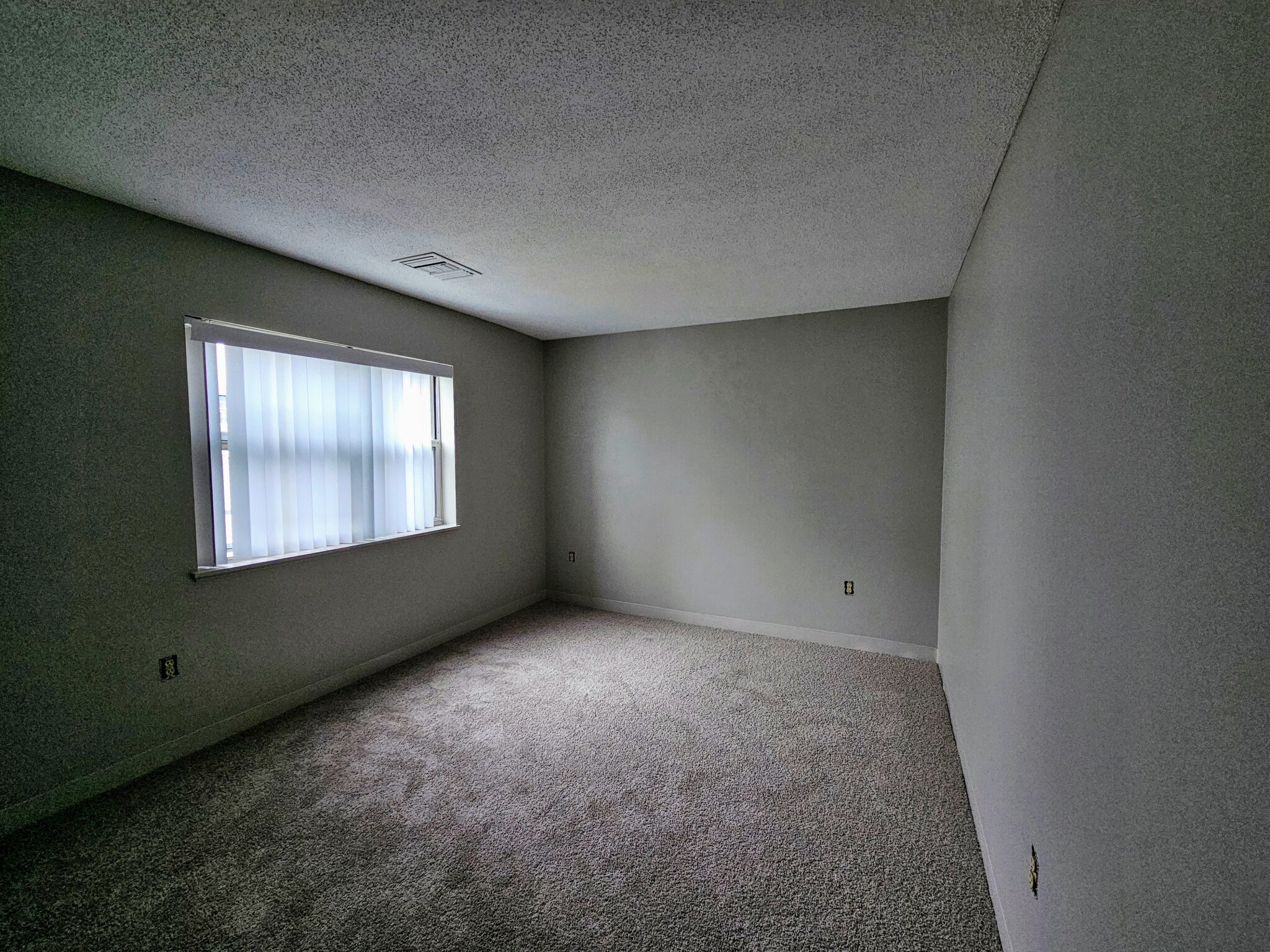 3 bed, 2 bath apartment for rent at 64 Westwind Rd Unit 64, Dorchester — photo 9 of 15