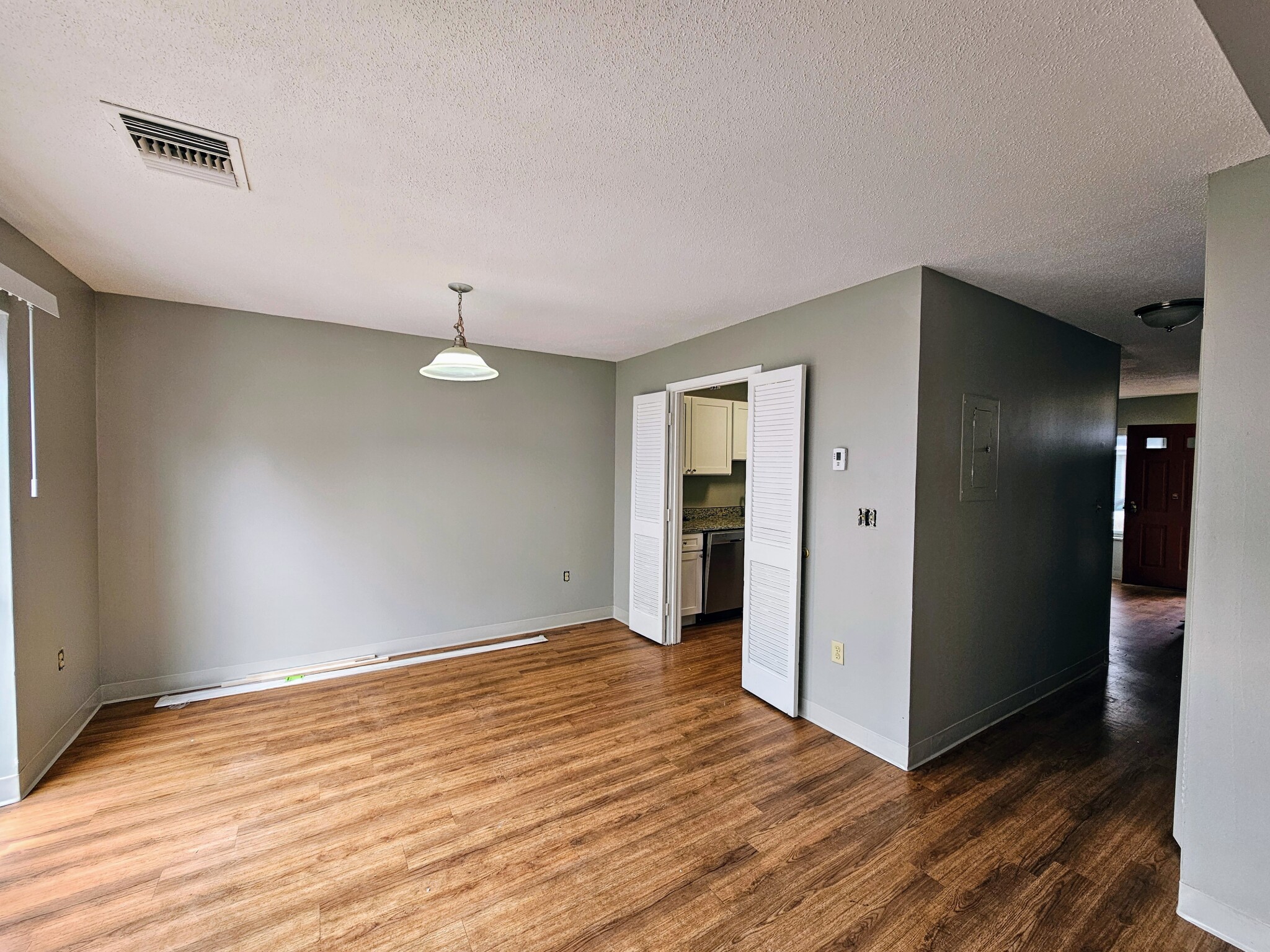 3 bed, 2 bath apartment for rent at 64 Westwind Rd Unit 64, Dorchester — photo 5 of 15