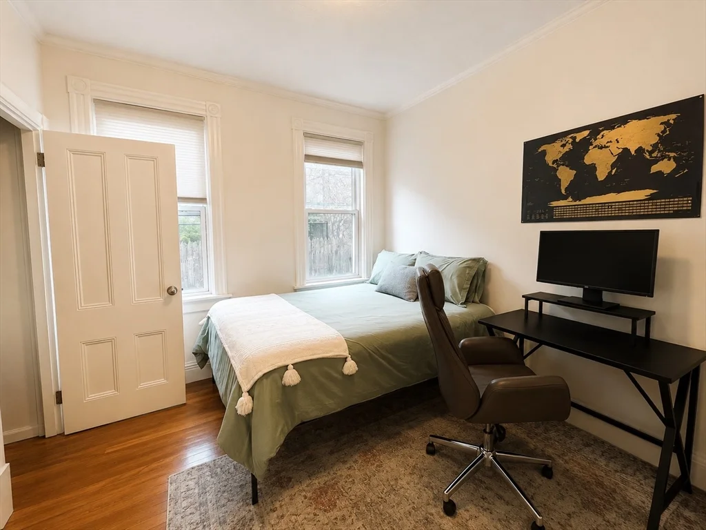 2 bed, 1 bath apartment for rent at 64 White Pl Unit 1, Coolidge Corner — photo 6 of 11