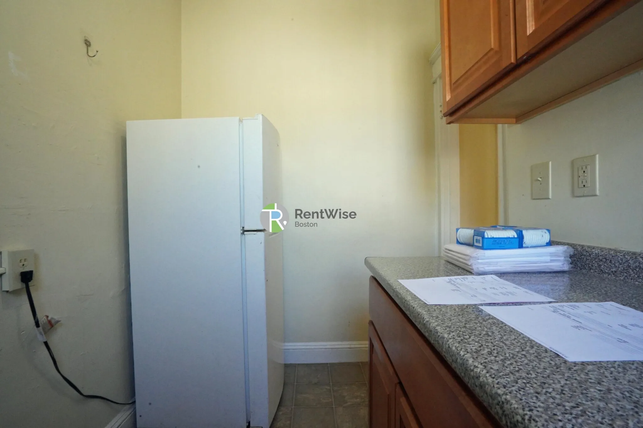 Studio bed, 1 bath apartment for rent at 64 Woodstock Ave Unit 15, Brighton — photo 12 of 19