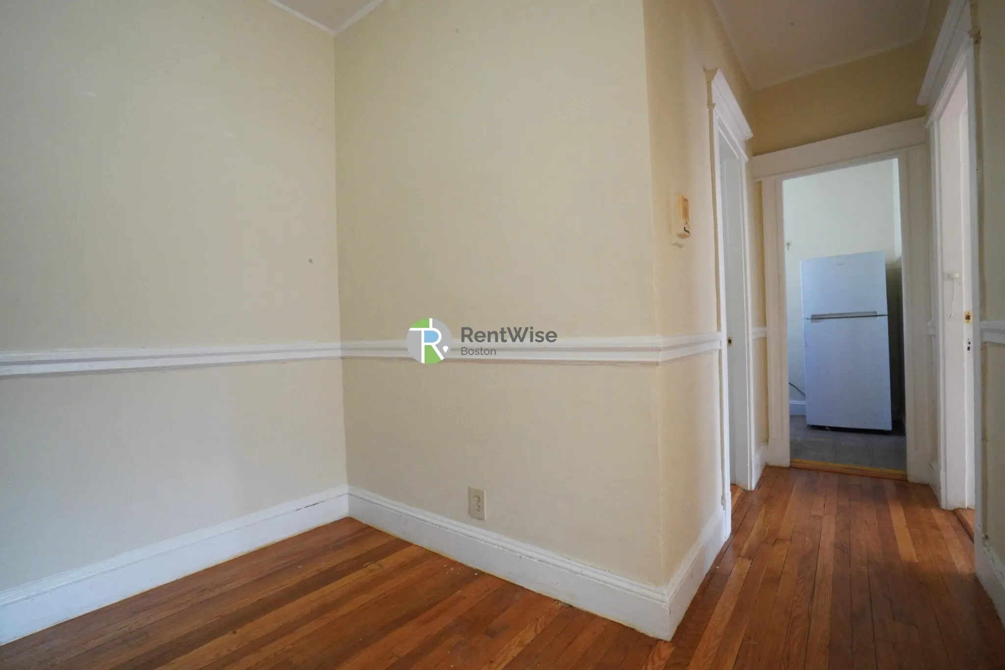 Studio bed, 1 bath apartment for rent at 64 Woodstock Ave Unit 15, Brighton — photo 4 of 19