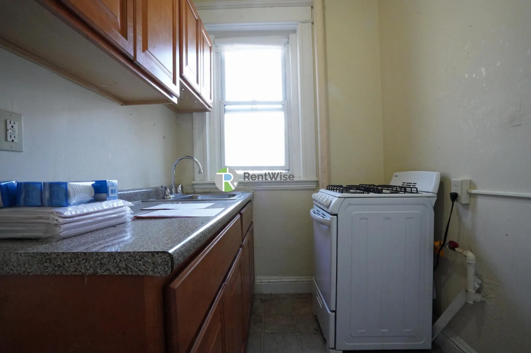Studio bed, 1 bath apartment for rent at 64 Woodstock Ave Unit 15, Brighton — photo 11 of 19