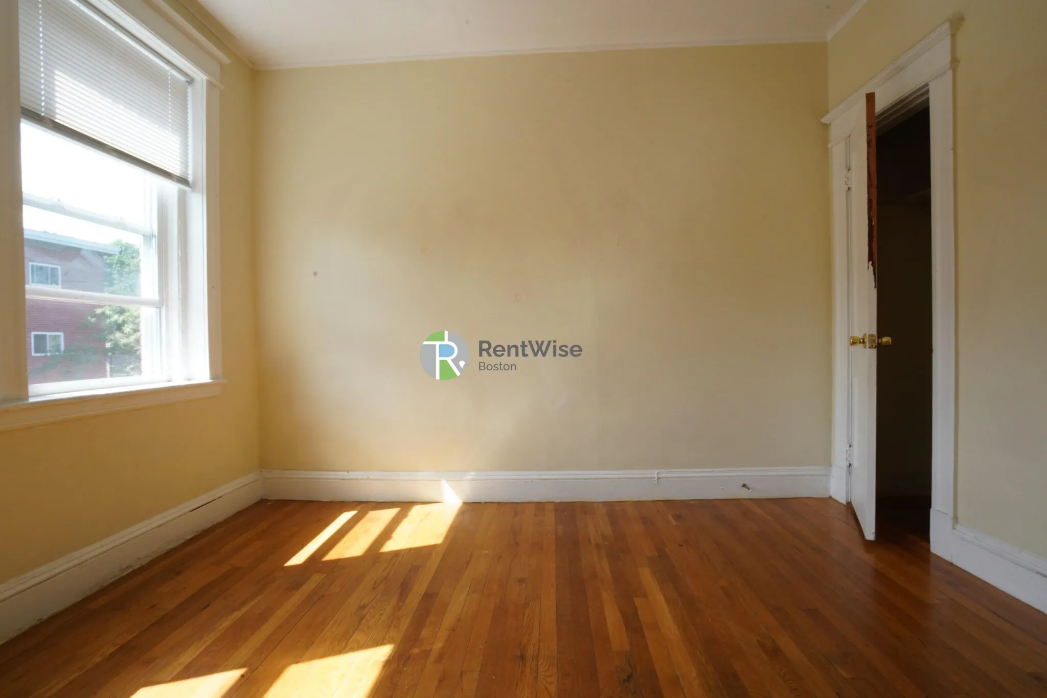 Studio bed, 1 bath apartment for rent at 64 Woodstock Ave Unit 15, Brighton — photo 8 of 19