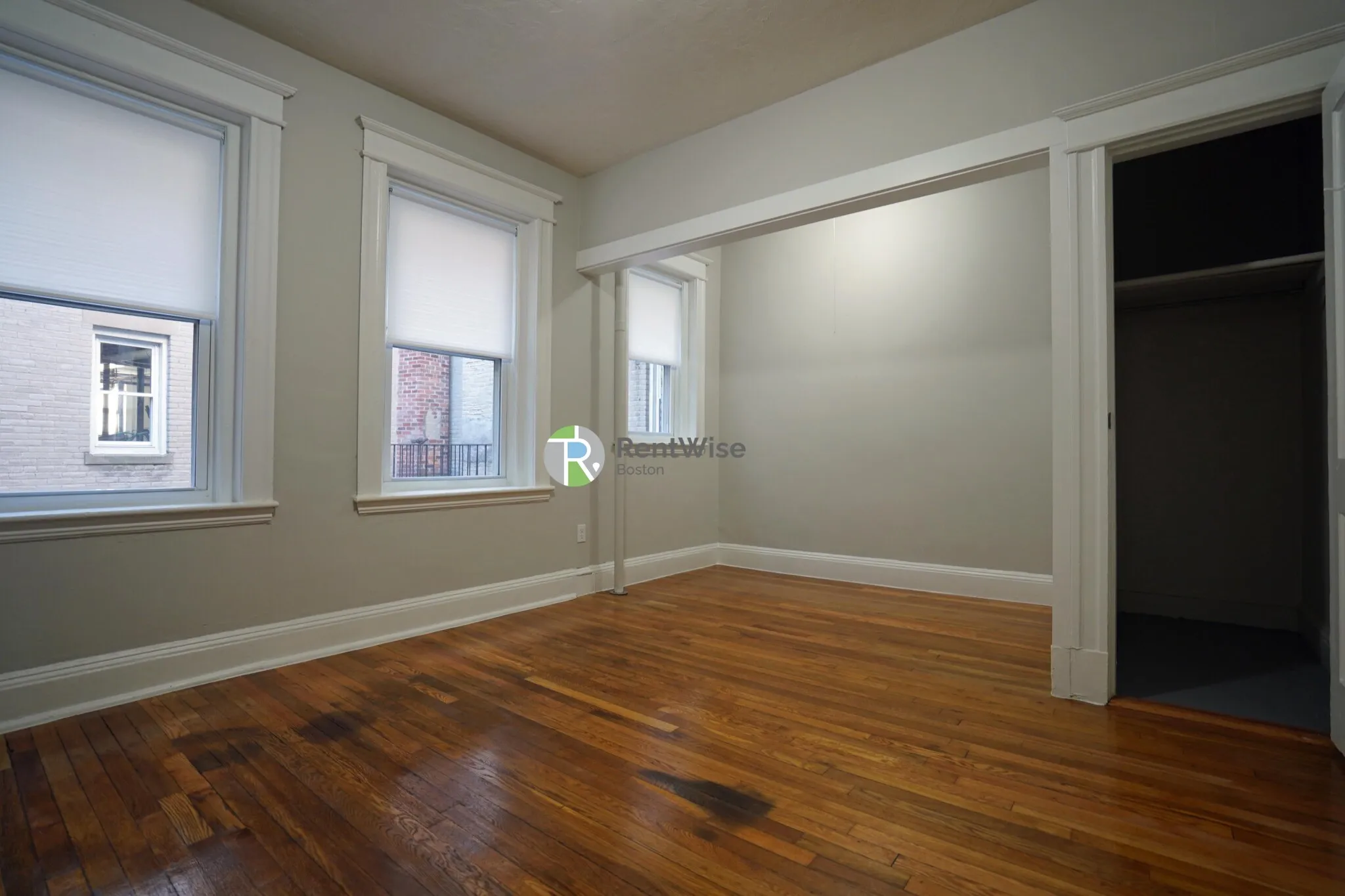 Studio bed, 1 bath apartment for rent at 64 Woodstock Ave Unit 4, Brighton — photo 7 of 16
