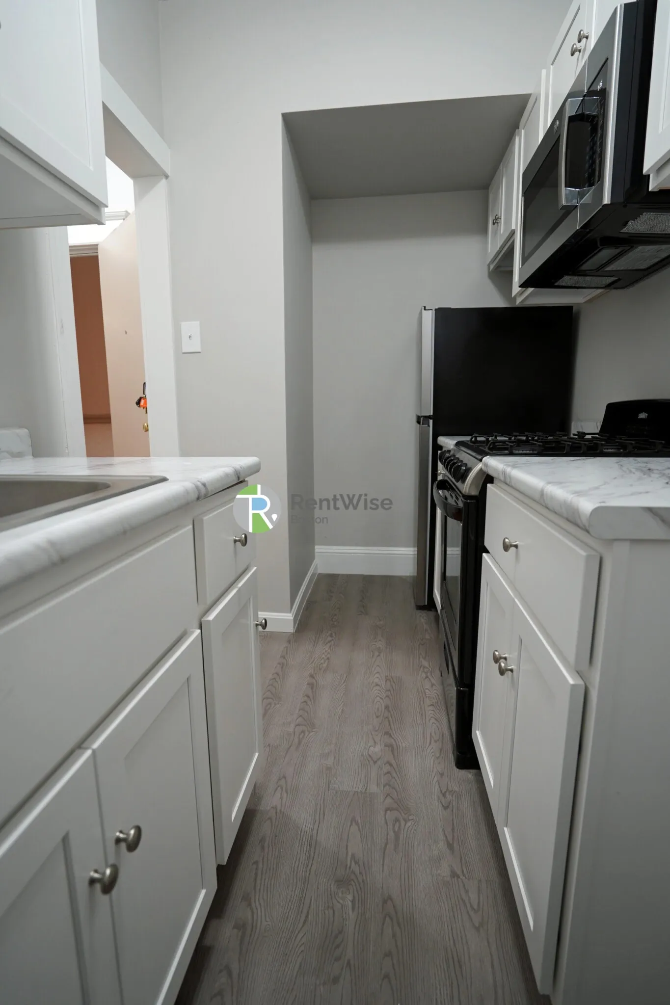 Studio bed, 1 bath apartment for rent at 64 Woodstock Ave Unit 4, Brighton — photo 10 of 16