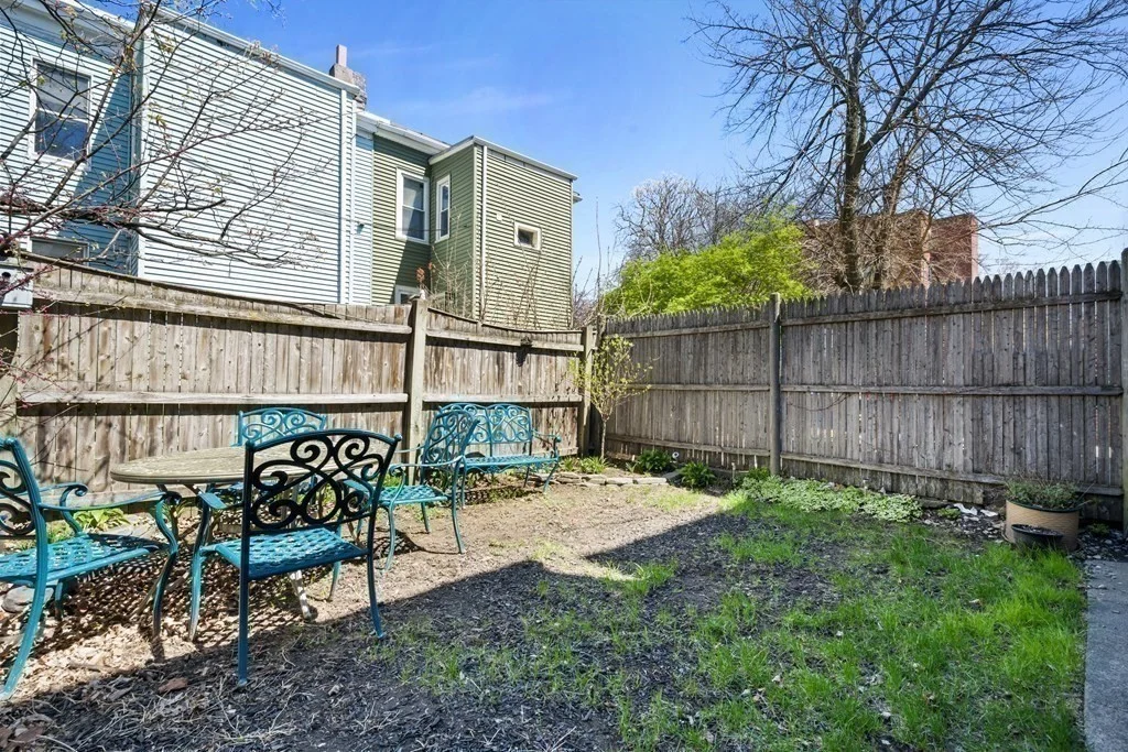 2 bed, 1 bath apartment for rent at 640-642 E 5th St Unit 2, South Boston — photo 10 of 13