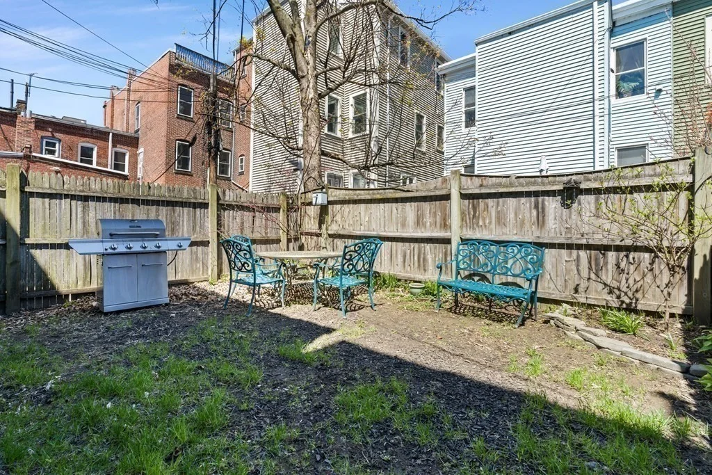 2 bed, 1 bath apartment for rent at 640-642 E 5th St Unit 2, South Boston — photo 11 of 13