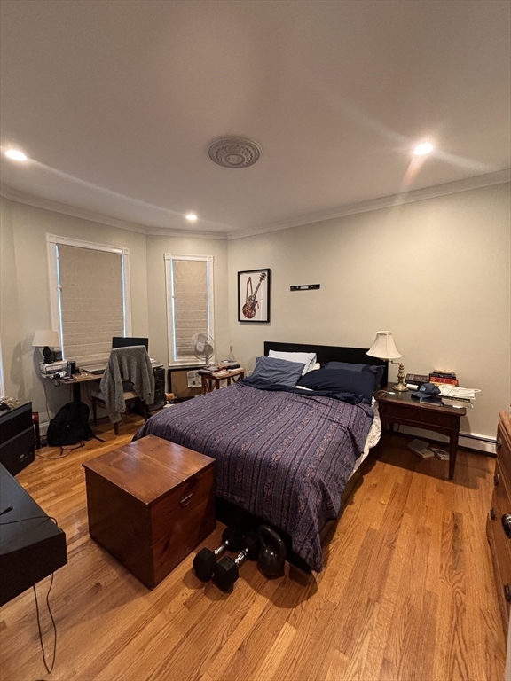 3 bed, 2 bath apartment for rent at 641 E 8th Unit 1, South Boston — photo 8 of 18