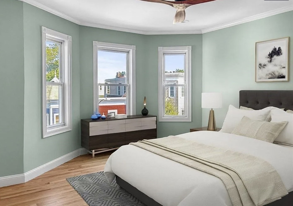 3 bed, 2 bath apartment for rent at 641 E 8th Unit 1, South Boston — photo 4 of 18