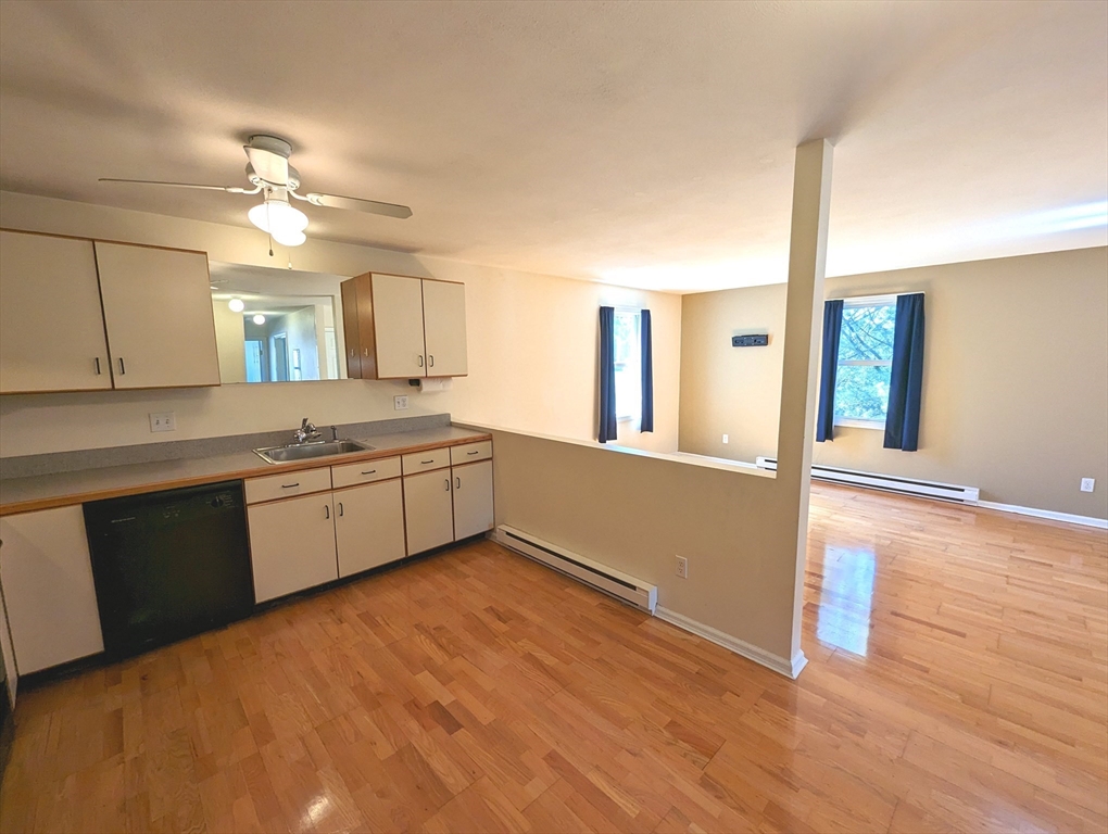 2 bed, 1 bath apartment for rent at 641-R S Washington St Unit 17, North Attleboro — photo 4 of 15