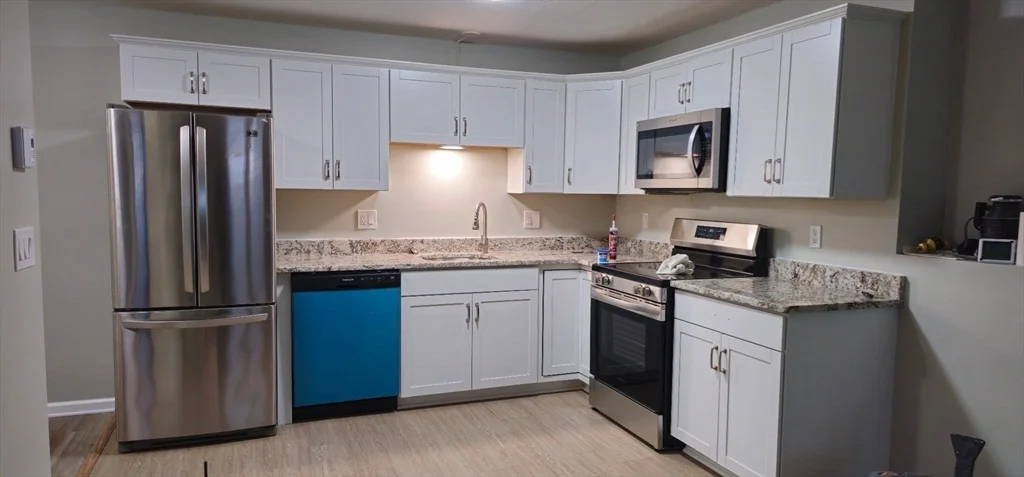1 bed, 1 bath apartment for rent at 641R South Washington Unit 11, North Attleboro — photo 2 of 21