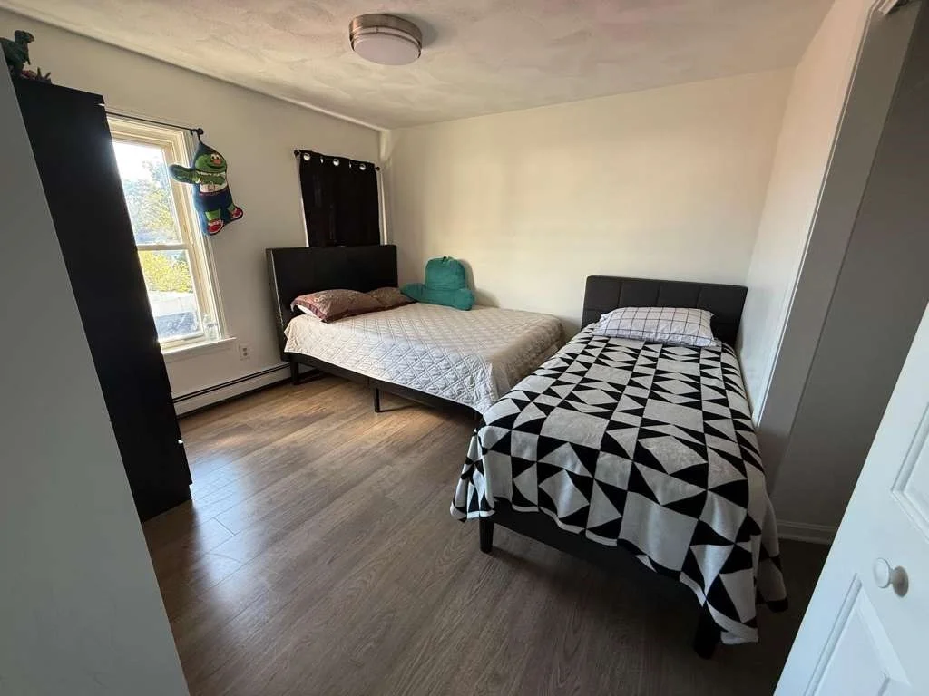 3 bed, 1 bath apartment for rent at 642-648 Eastern Ave Unit 1, Lynn — photo 5 of 7