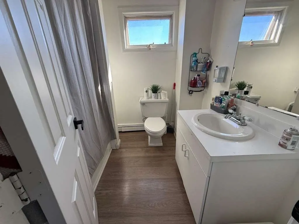 3 bed, 1 bath apartment for rent at 642-648 Eastern Ave Unit 3, Lynn — photo 6 of 7