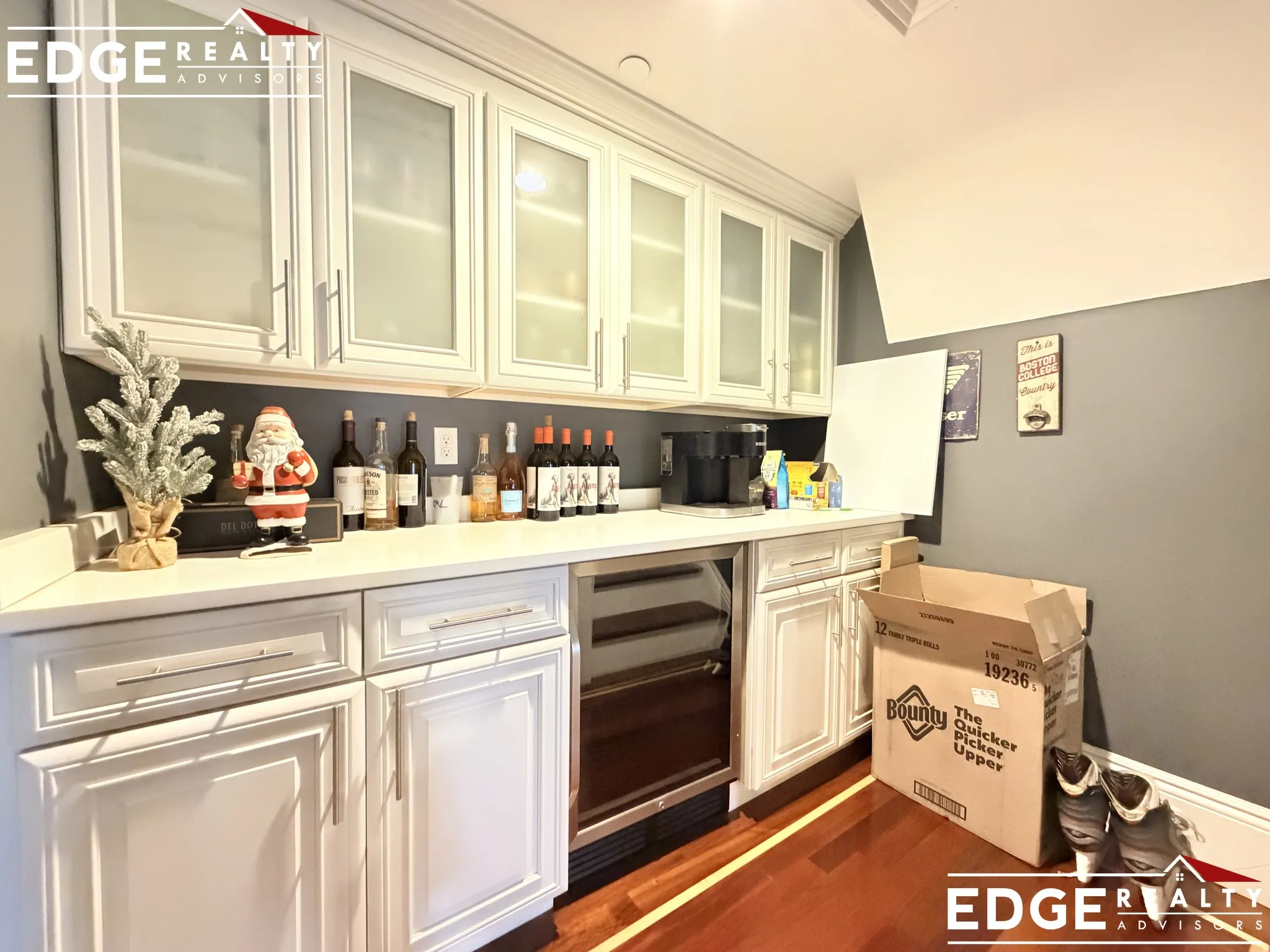3 bed, 2 bath apartment for rent at 642 East 3rd St Unit 3, South Boston — photo 15 of 16