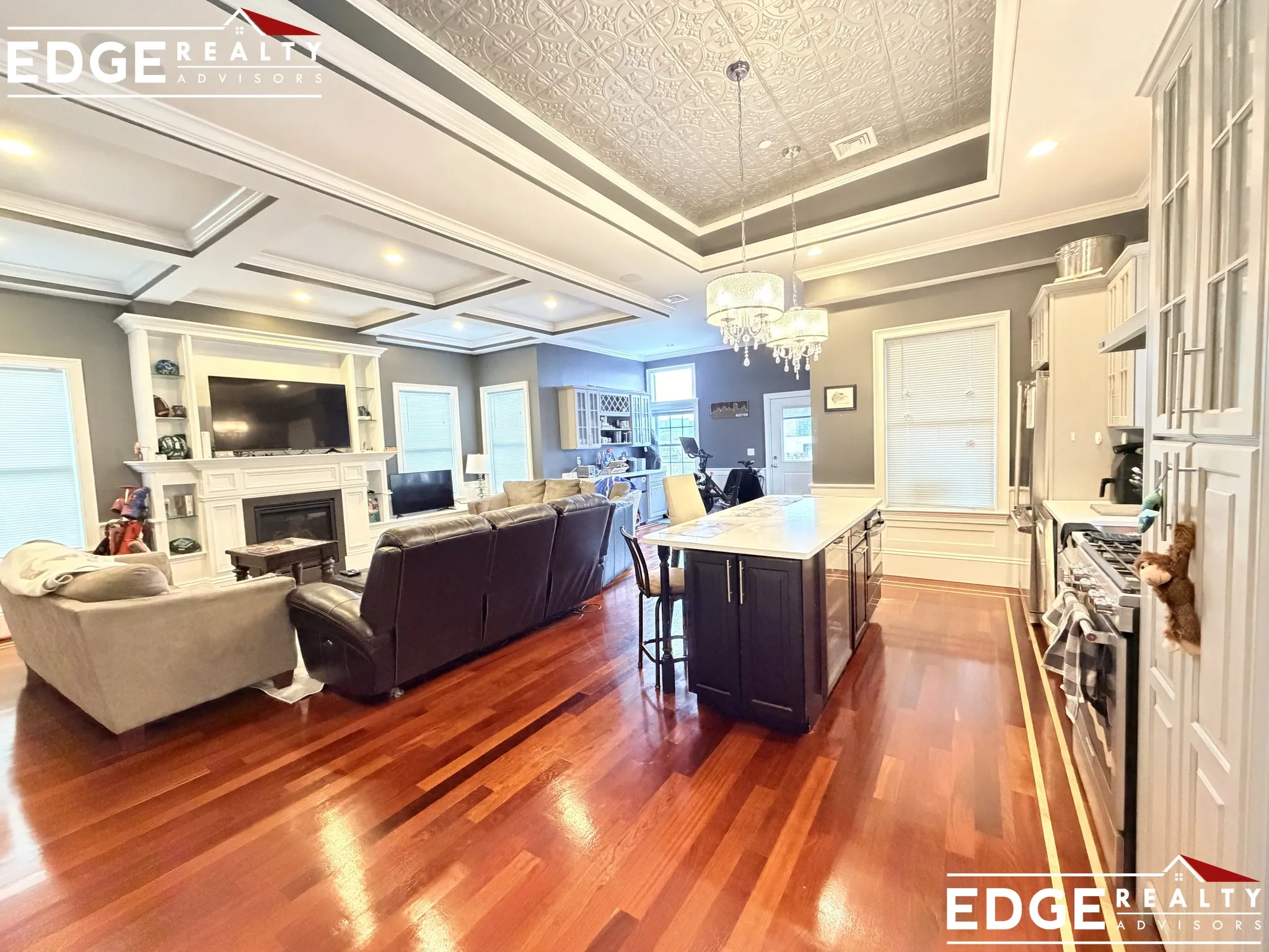 3 bed, 2 bath apartment for rent at 642 East 3rd St Unit 3, South Boston — photo 4 of 16