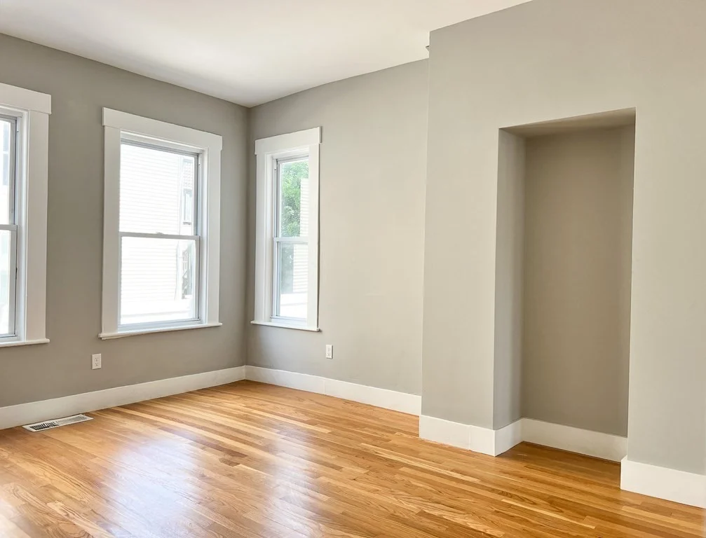 2 bed, 1 bath apartment for rent at 642 Moody St Unit 1, Waltham — photo 5 of 8