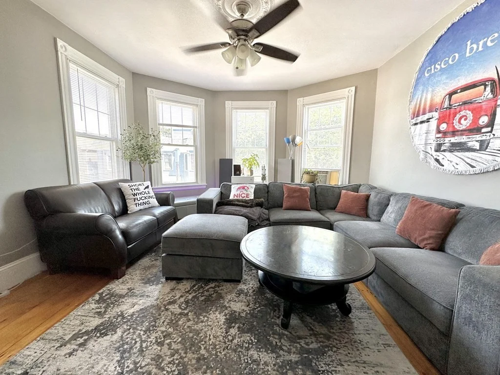 4 bed, 2 bath apartment for rent at 643 5th St Unit 2, South Boston — photo 3 of 14