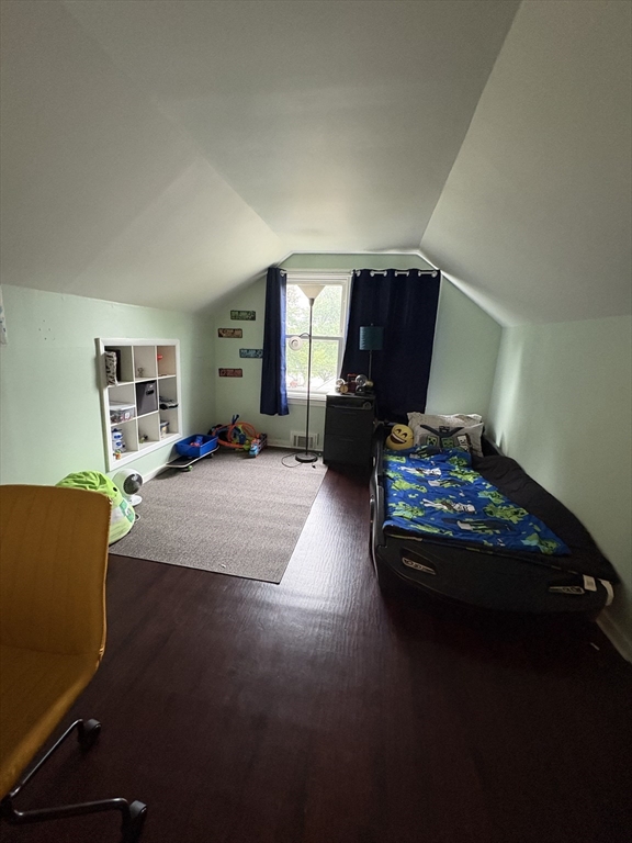 4 bed, 1 bath apartment for rent at 643 Beacon St, Centralville — photo 10 of 14