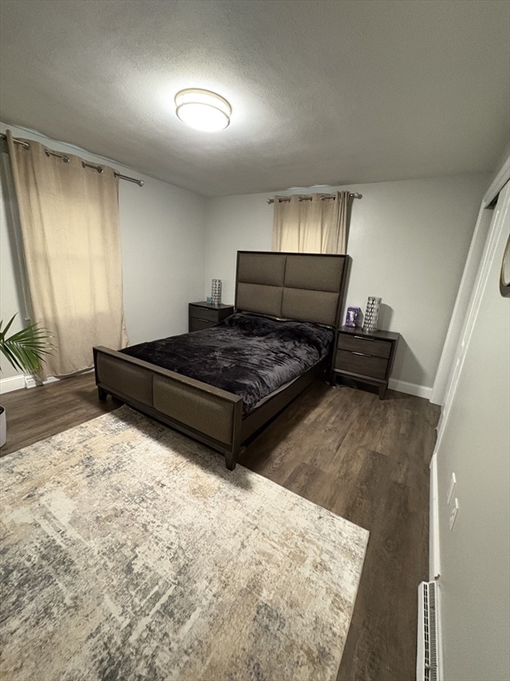 4 bed, 1 bath apartment for rent at 643 Beacon St, Centralville — photo 5 of 14