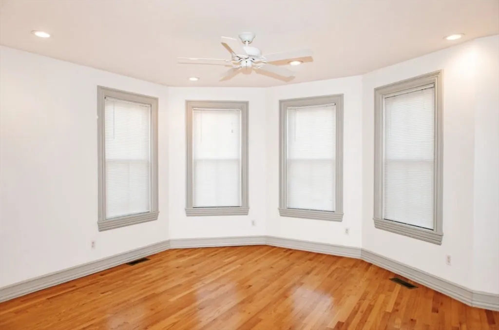 4 bed, 2 bath apartment for rent at 643 5th St Unit 1, South Boston — photo 10 of 23