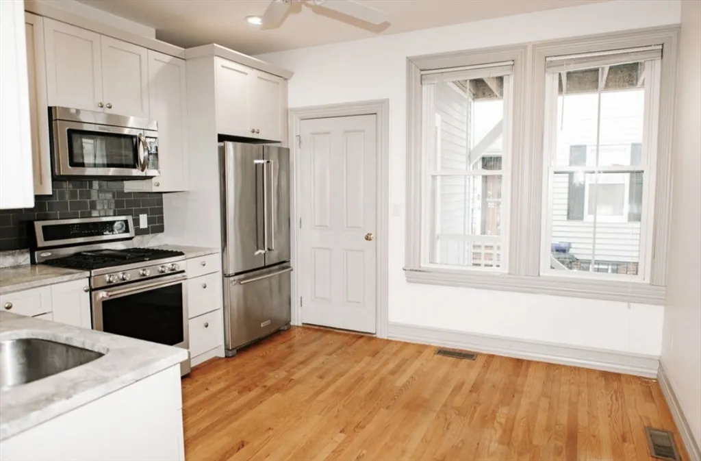 4 bed, 2 bath apartment for rent at 643 5th St Unit 1, South Boston — photo 7 of 23